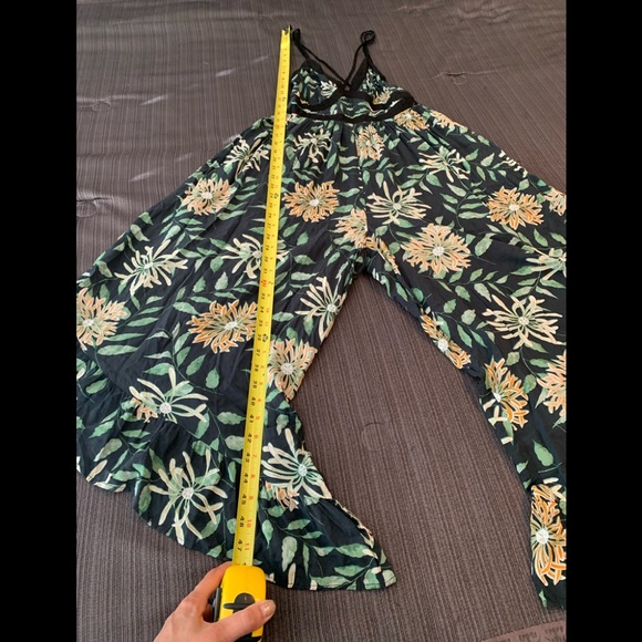 Urban Outfitters Floral Jumpsuit Wide Leg Palazzo Pants Black Green Size S - Picture 15 of 16